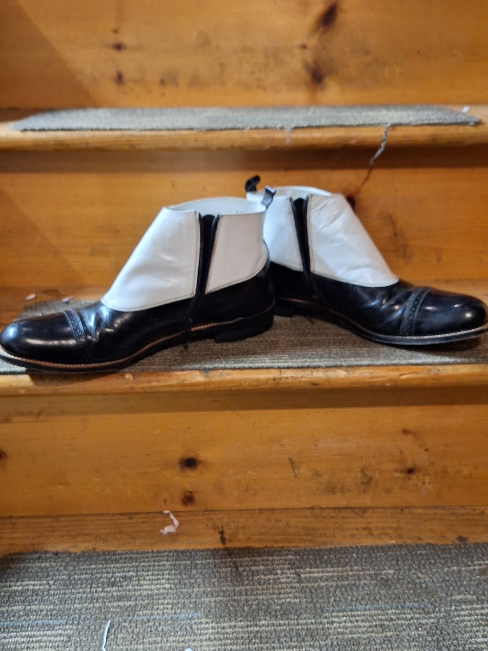 Men's Stacy Adams Two-Tone Black and White Leather Dress Boots, 11D - Picture 7 of 11